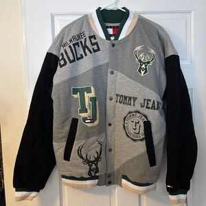 Tommy Hilfiger x NBA Bucks Varsity Jacket. Size Medium.